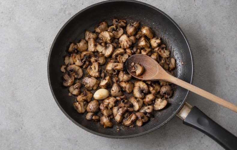 Mushroom Tortelloni, step 2: sautéing the diced mushrooms