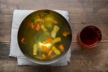 Making Neapolitan rum babà, step 8