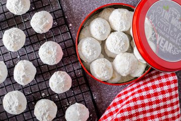 Recipe Palle di Neve (Italian Snowball Cookies)