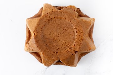 Making the pandoro tiramisu, step 11