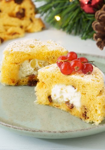 Recipe Panettone Cups with Torrone Cream