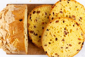 Making the panettone cups, step 2