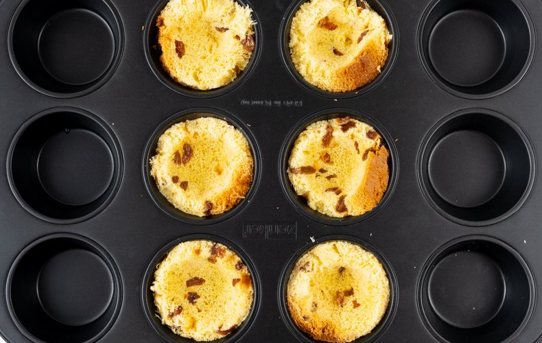 Making the panettone cups, step 4