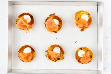 Making the panettone and salmon crostini, step 10