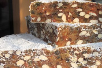 Recipe Panpepato (Spiced Italian Christmas Cake)