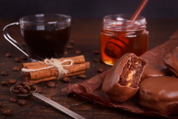 Recipe Pão de Mel (Brazilian Honey and Chocolate Cookies)