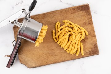 Making passatelli in brodo, photo 11