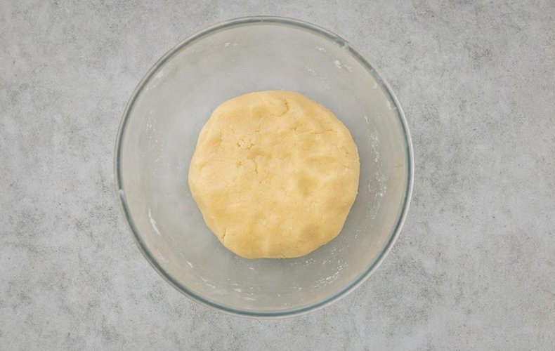 Pecan Pie, step 1: making the shortcrust pastry dough