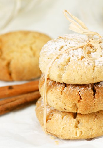 Recipe Polvorones (Spanish Almond Shortbread Cookies)