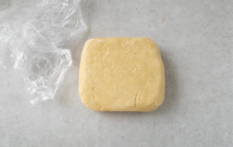Polvorones, step 2: making the dough