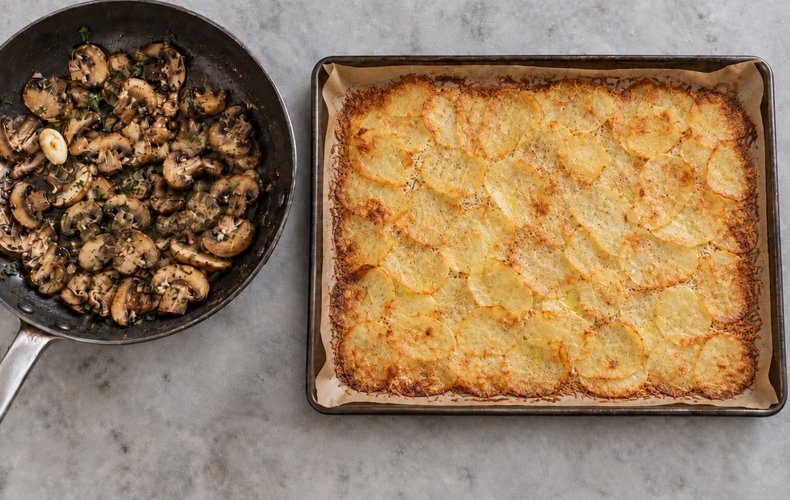 Potato, Mushroom and Scamorza Roll, step 4: the potato sheet baked until golden