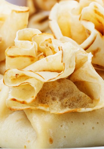 Recipe Radicchio and Taleggio Crepe Bundles