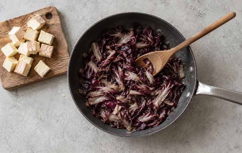 Radicchio Lasagna, step 1: preparing the radicchio and the Taleggio