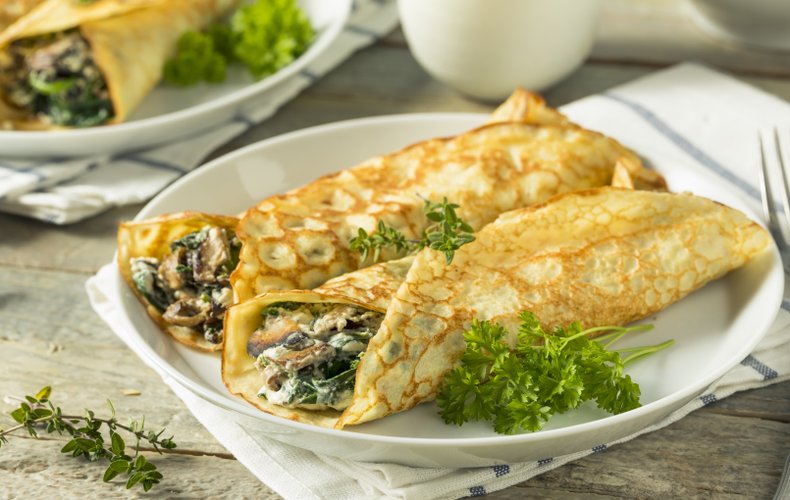 Crespelle filled with ricotta and mushrooms