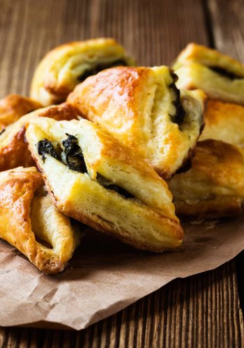 Recipe Ricotta and Spinach Puff Pastry Bundles