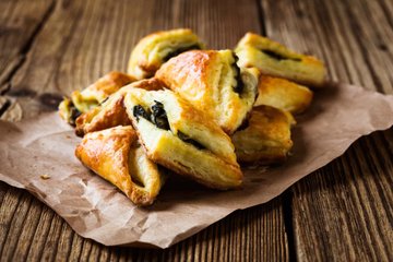 Recipe Ricotta and Spinach Puff Pastry Bundles