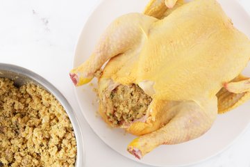 Making roast stuffed capon, photo 12