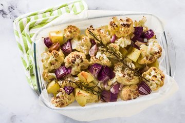 Recipe Roasted Cauliflower, Potatoes and Tropea Red Onions