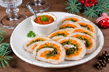 Recipe Rolled Chicken Meatloaf with Carrots and Spinach