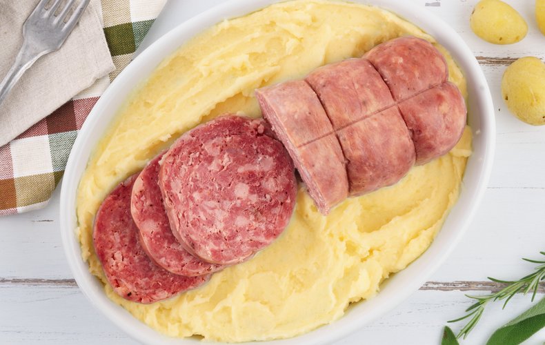 Salame cotto ready to serve