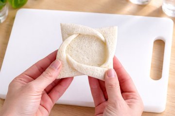 Sandwich Bread Pinwheels preparation, photo 2