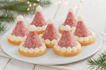 Recipe Santa Hat Canapés