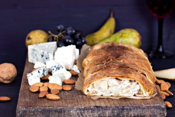 Recipe Savory Gorgonzola and Pear Strudel