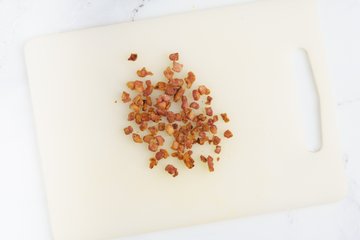 Crispy pancetta on paper towels