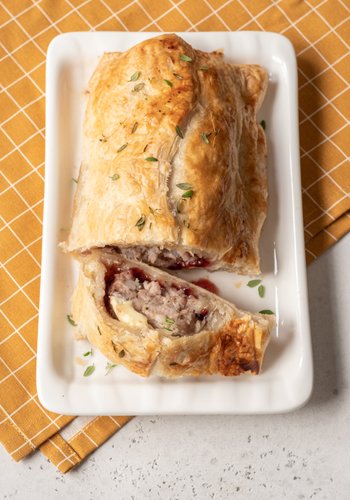 Recipe Savory Sausage and Cranberry Strudel