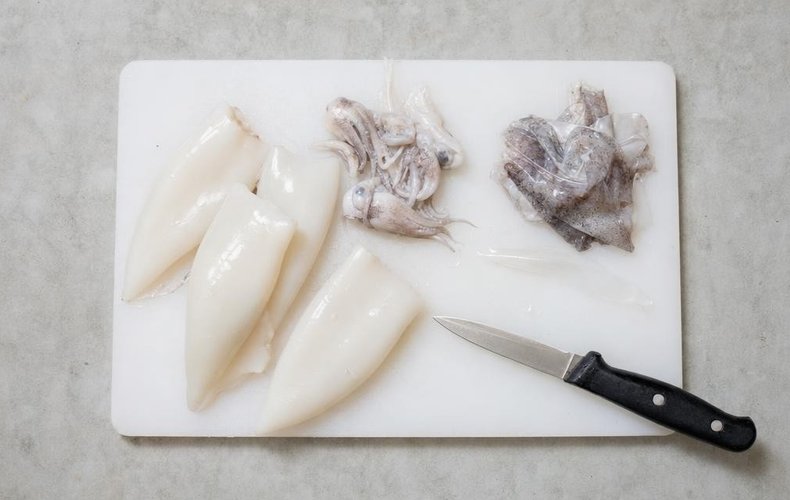 Seafood Salad, step 1: cleaning the squid