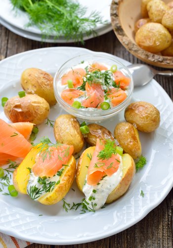 Recipe Smoked Salmon Stuffed Potatoes