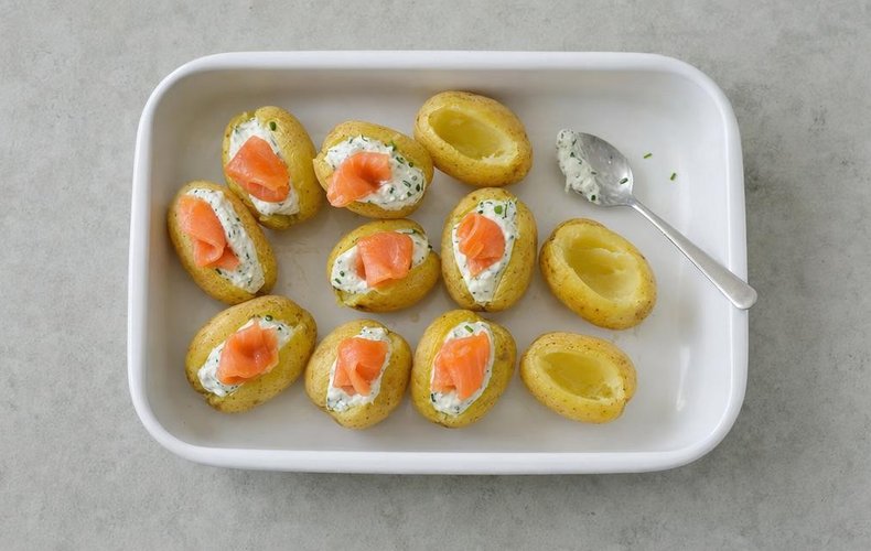 Smoked Salmon Stuffed Potatoes, step 3: filling the potatoes and topping them with smoked salmon