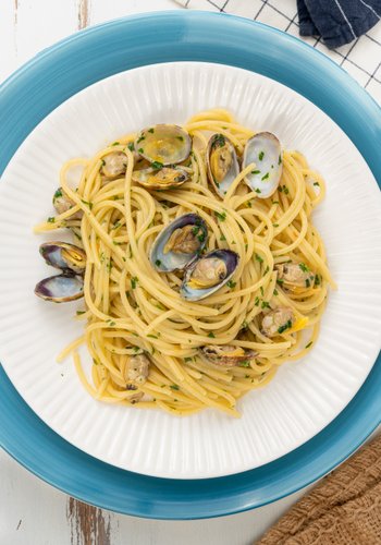 Recipe Spaghetti alle Vongole (Spaghetti with Clams)