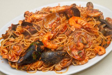 Recipe Spaghetti allo Scoglio (Seafood Spaghetti)