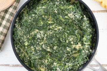 Spinach with butter and cheese