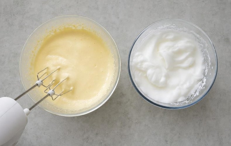 Torta Caprese, step 3: egg yolks beaten with sugar and whipped egg whites
