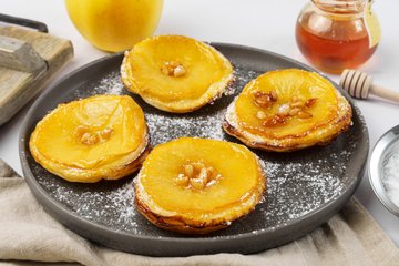 Recipe Upside-Down Apple Puff Pastries with Honey