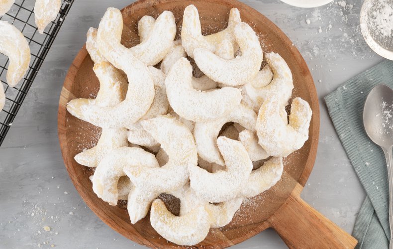 Vanillekipferl, vanilla crescent cookies