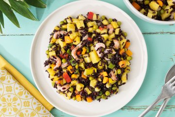 Recipe Venere Black Rice Salad with Vegetables, Shrimp and Pineapple