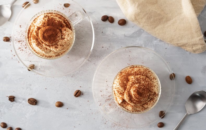 Italian whipped coffee cream